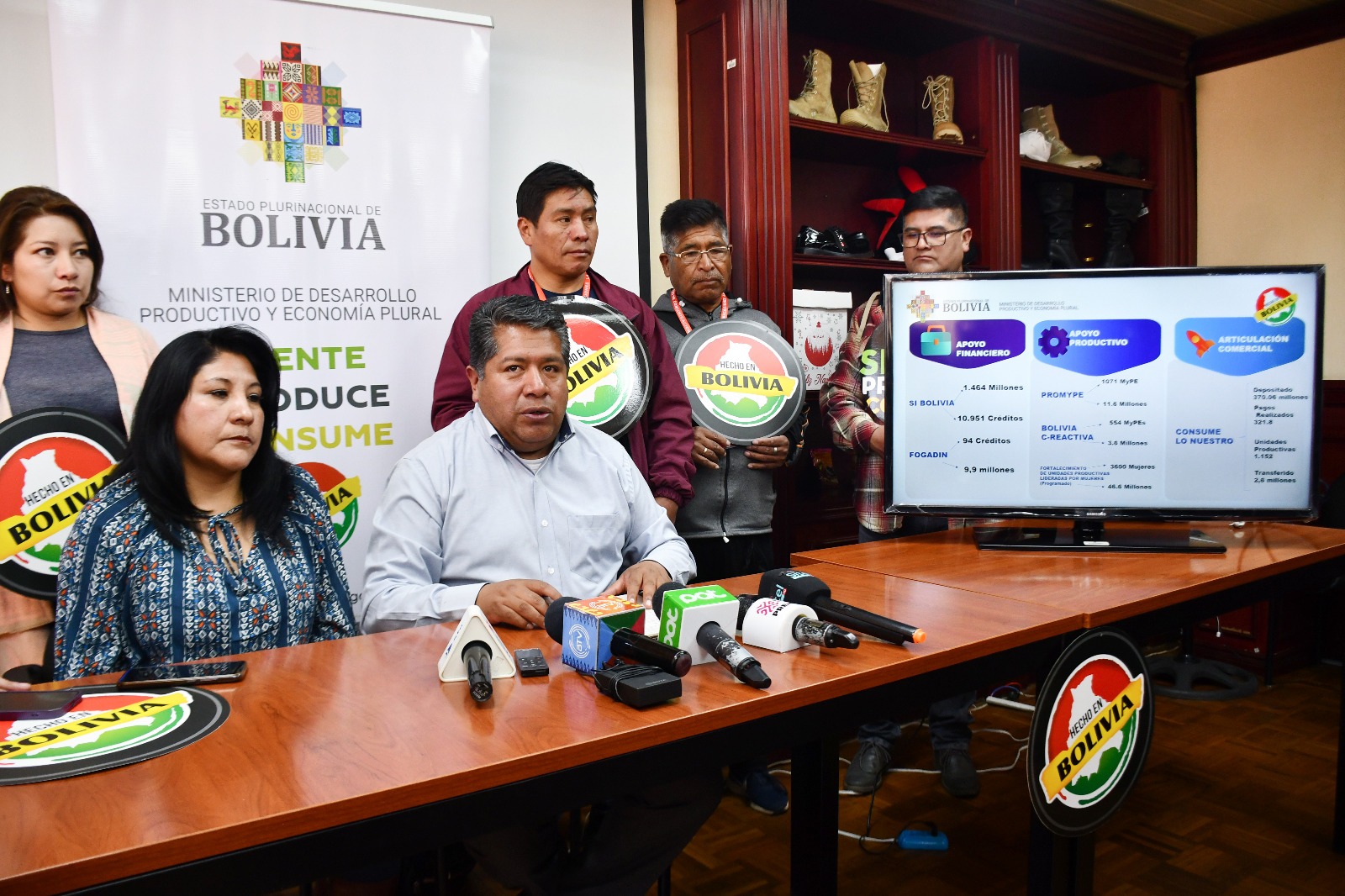 Programas disponen de más de Bs 2.600 millones para reactivar y fortalecer a las MyPEs y artesanos