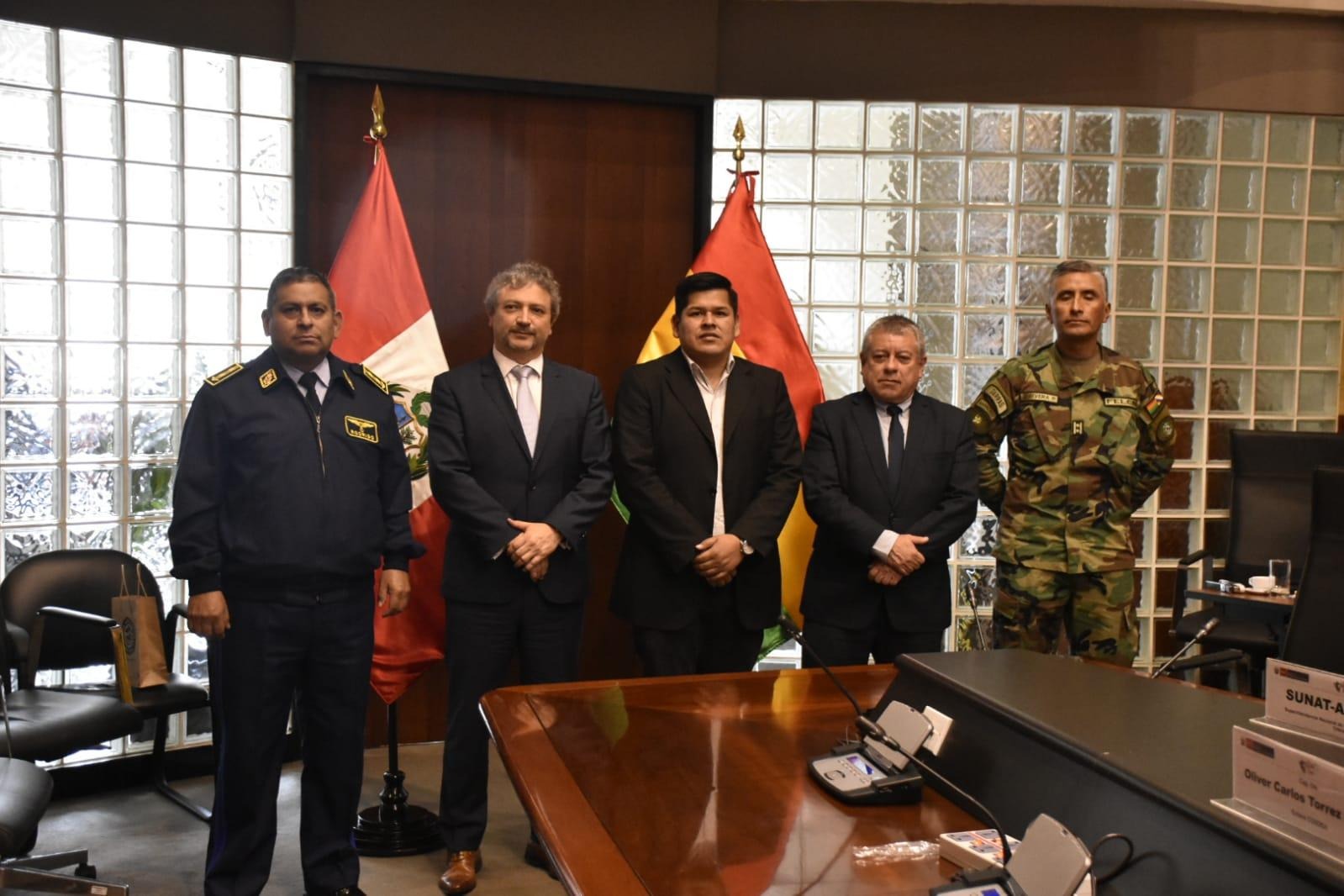 Bolivia y Perú acuerdan intercambio de información en tiempo real para combatir el narcotráfico