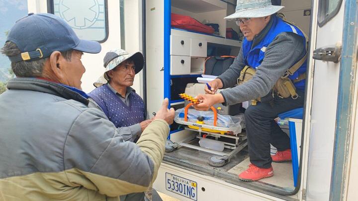 Salud moviliza brigadas médicas a municipios paceños afectados por los incendios