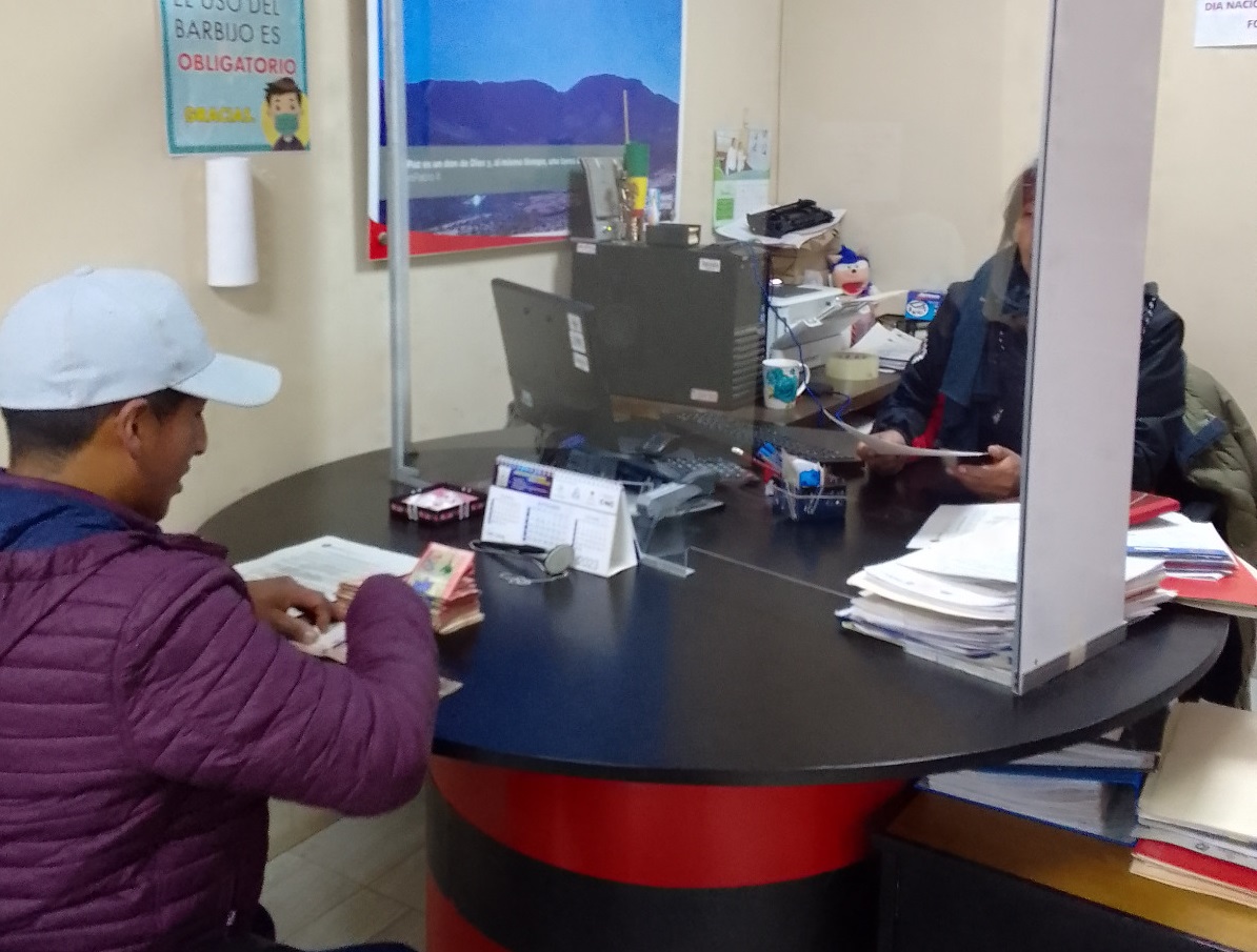 Ayudante de cerrajero despedido cobra beneficios por Bs 22.275 tras intervención del Ministerio de Trabajo