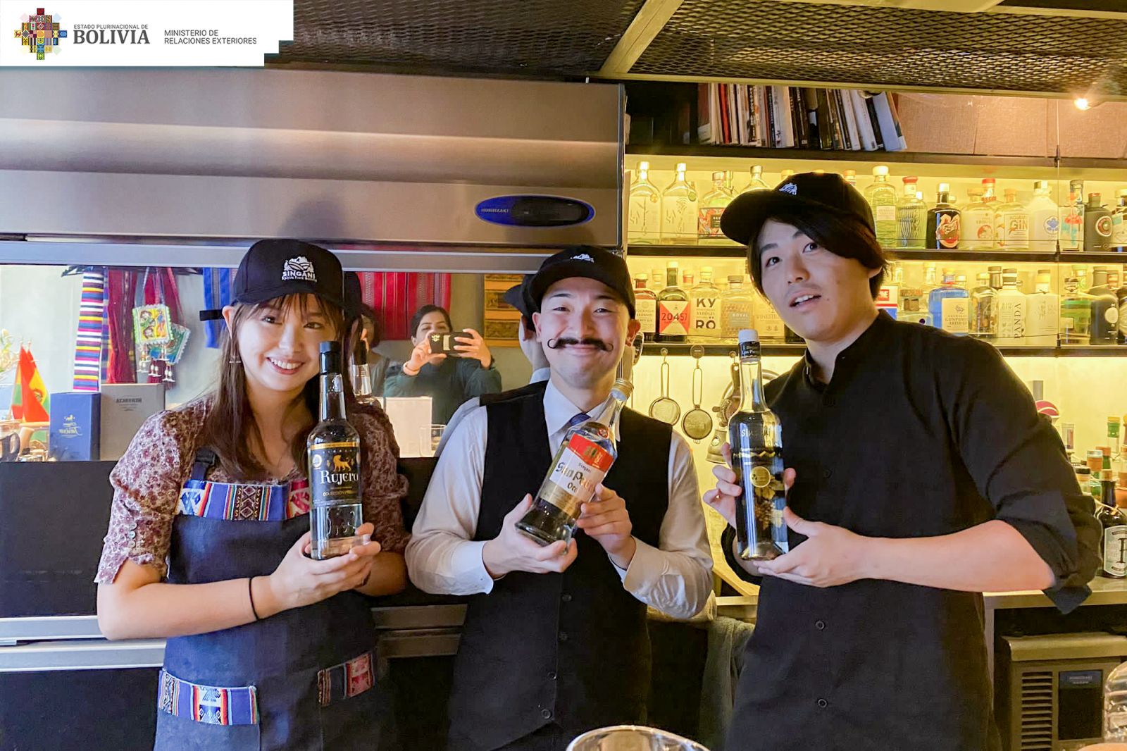 Bolivia participa del Mes del Singani en Japón, estarán bartenders japoneses y prestigiosos bares