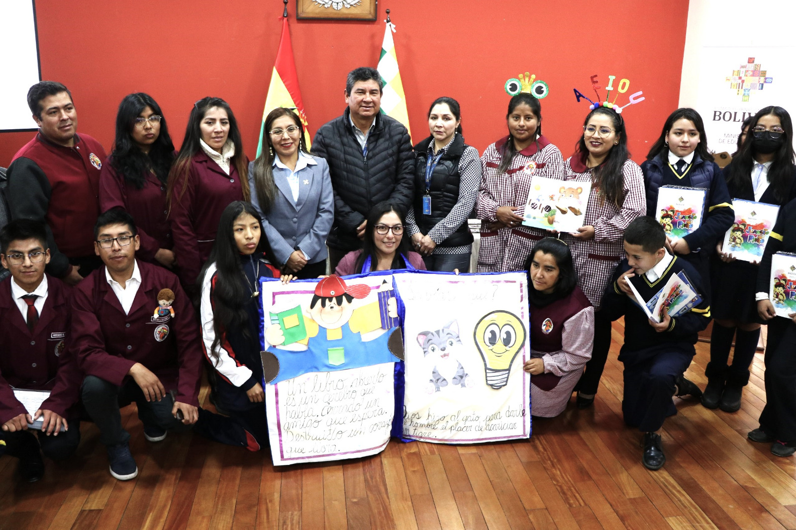Ministerio de Educación convoca a estudiantes al concurso nacional “Escribiendo cuentos desde mi comunidad”