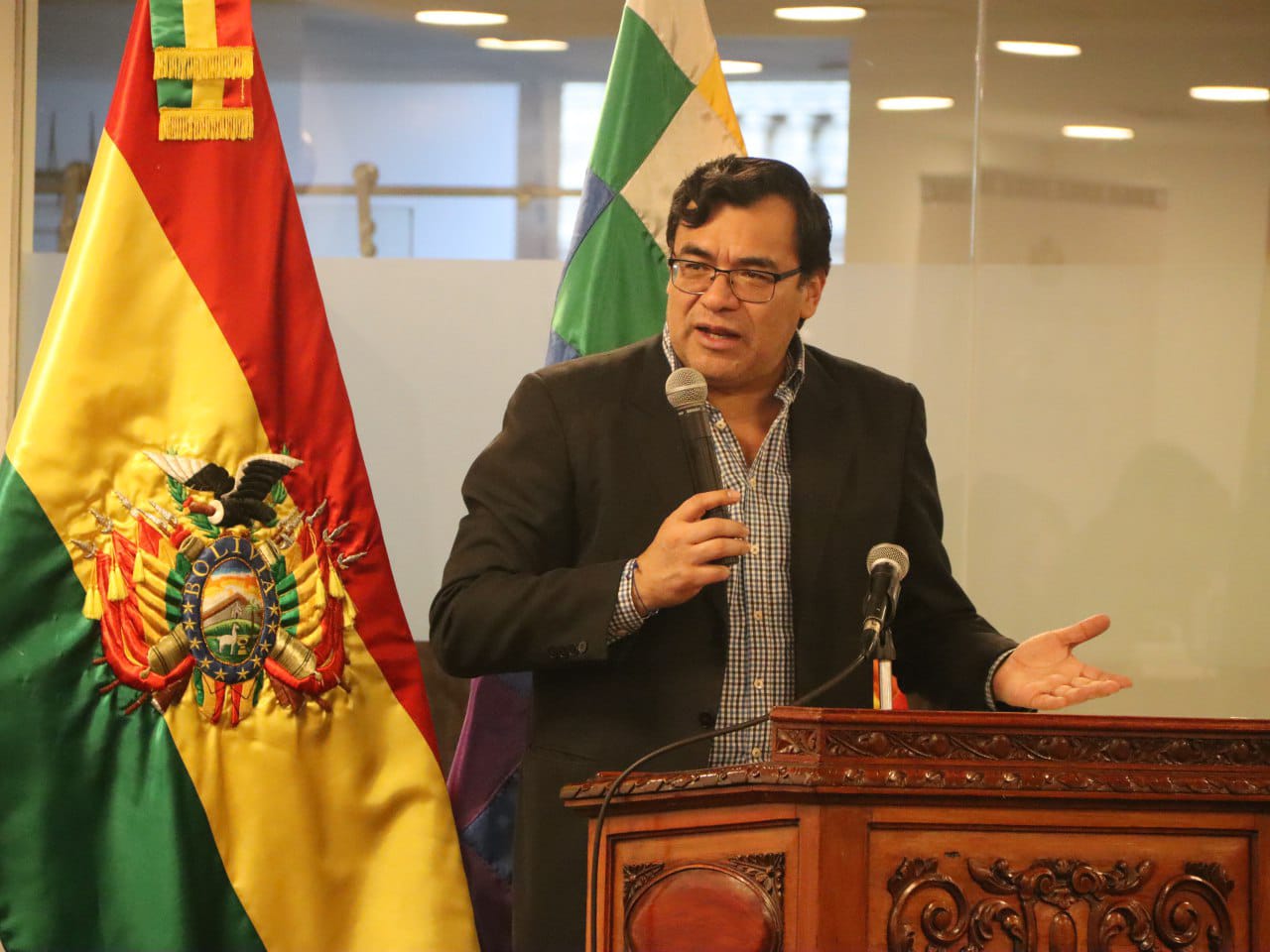 Proyecto de ley que regula la interpelación de autoridades es analizado en comisión de Diputados