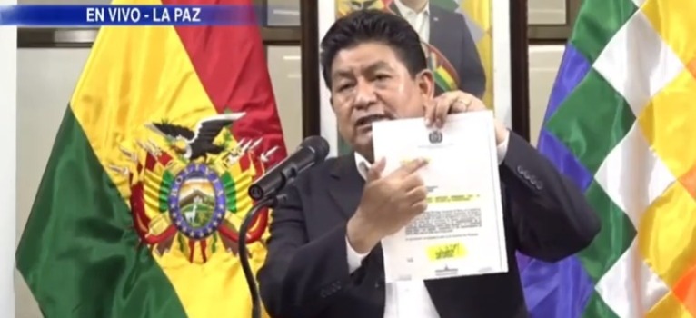 Montaño asegura que carta mostrada por secretario Landívar es falsa, “horas ha durado su mentira”