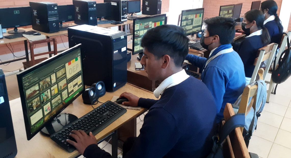 Semifinalistas de las Olimpiadas de la Democracia Intercultural en Cochabamba competirán del 18 al 20 de septiembre