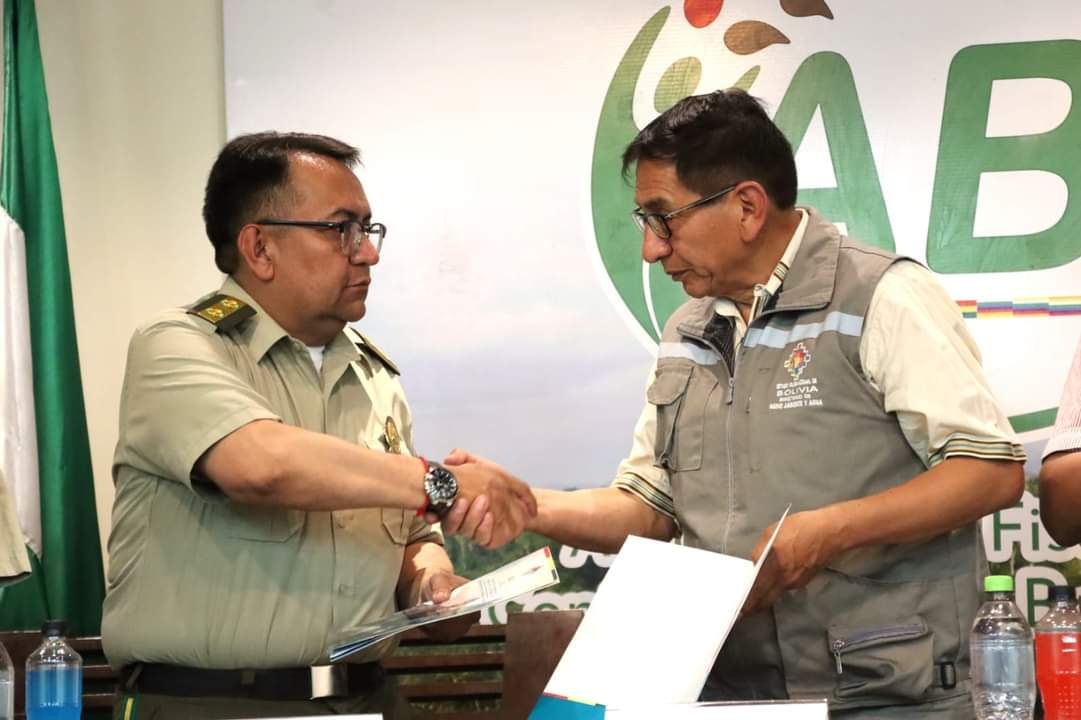 Ministerio de Medio Ambiente y Agua y Pofoma acuerdan fortalecer la lucha contra el tráfico de flora y fauna silvestre