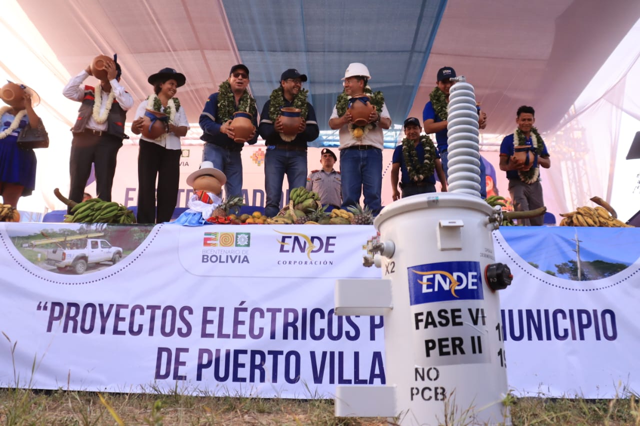 Arce entrega tres proyectos de electrificación rural en Puerto Villarroel, más de 2.100 beneficiarios