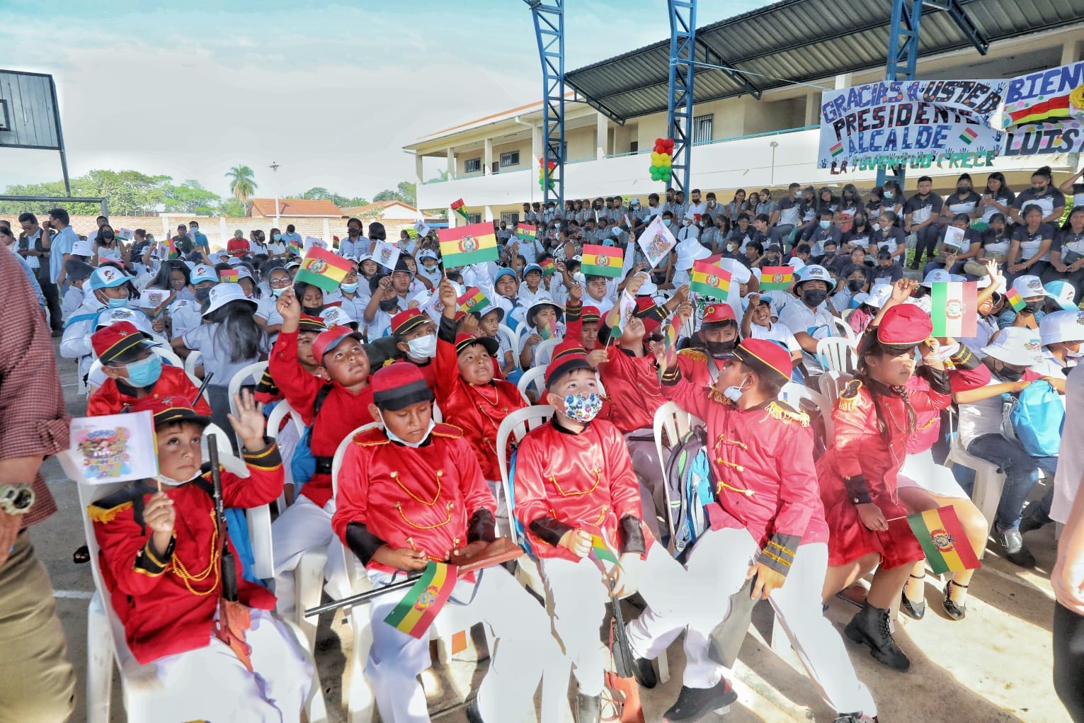 Al menos 435 mil estudiantes se beneficiarán con el Bono Juancito Pinto en Cochabamba