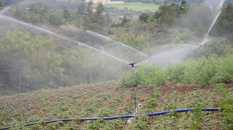 Gobierno plantea proyecto “Riego Valles de Cochabamba” que dará acceso al agua a 14 municipios del Valle Alto