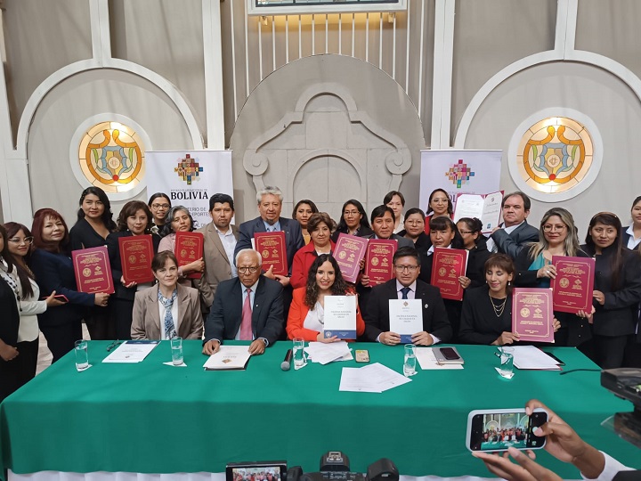 Gobierno certifica a 80 auditores médicos y presenta la Política Nacional de Calidad en Salud