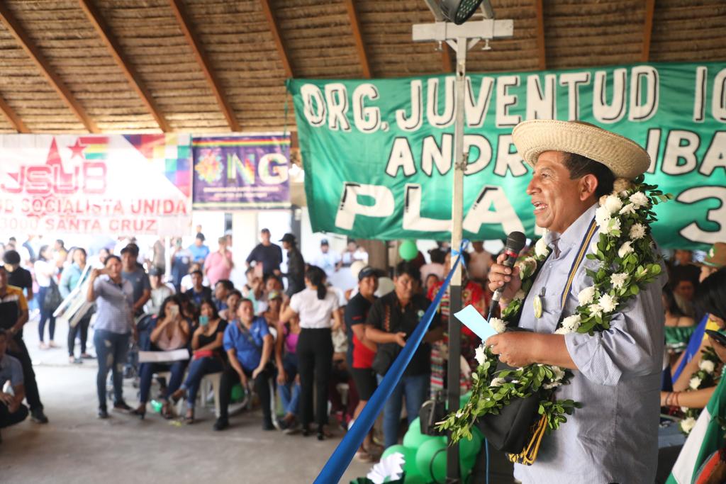 Vicepresidente les dice a los jóvenes que el líder del futuro debe erradicar la confrontación y el egoísmo