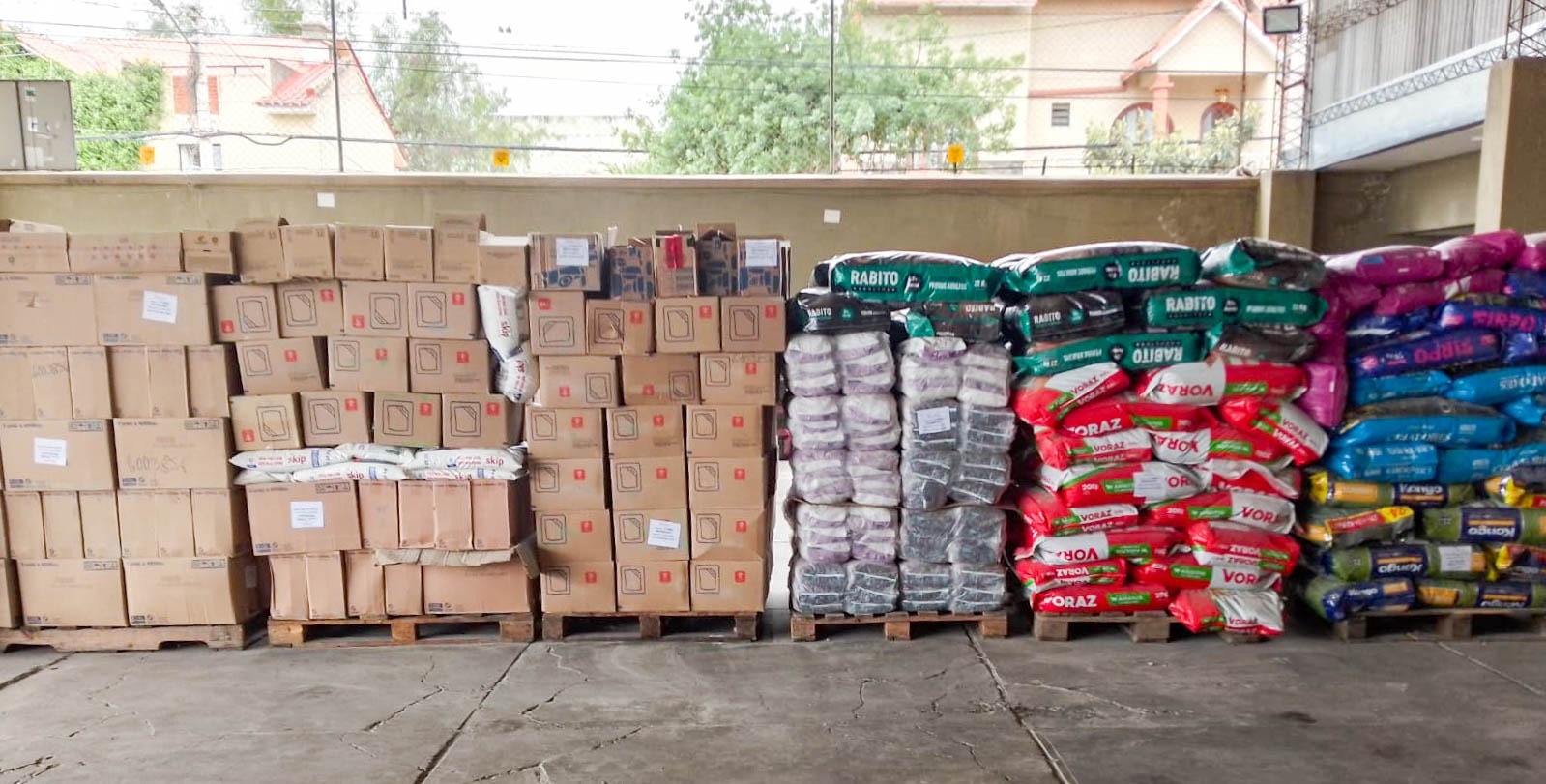 Aduana Tarija comisa más de 24 toneladas de mercancía argentina de contrabando