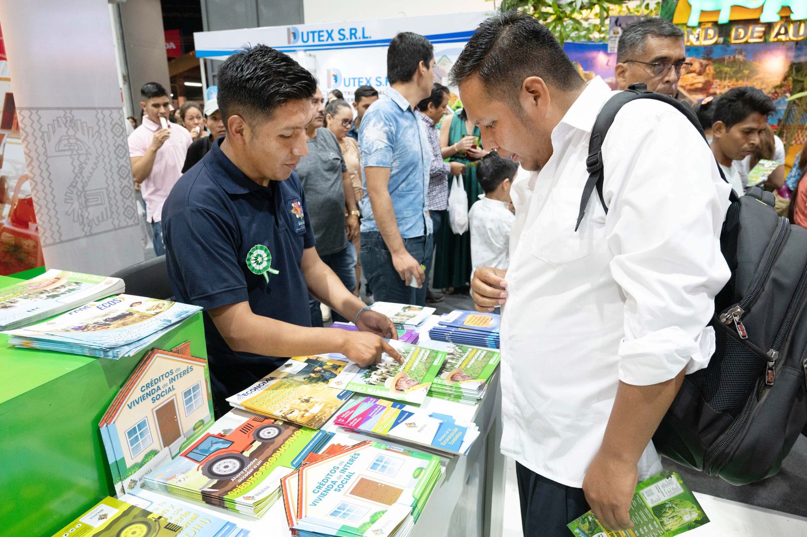 Gobierno informa sobre indicadores económicos e industrialización en la Expocruz 2023