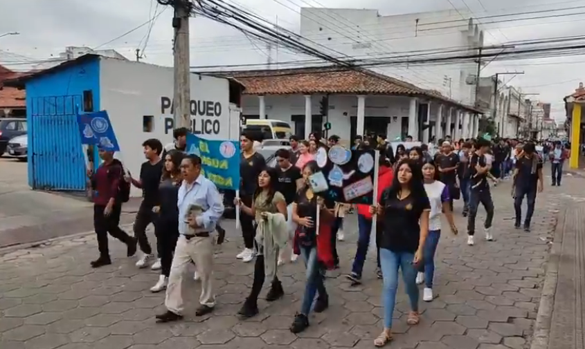 Inicia campaña de uso eficiente del agua en Santa Cruz con llamado a acciones para evitar derroche