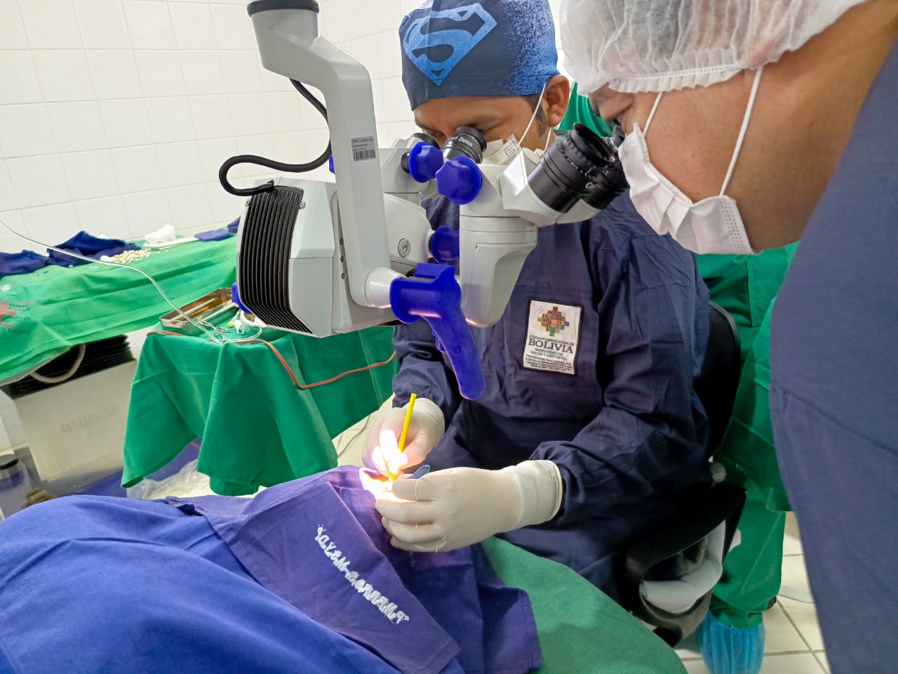 En la Feria de Salud en Puerto Quijarro se hacen 22 cirugías oftalmológicas gratuitas