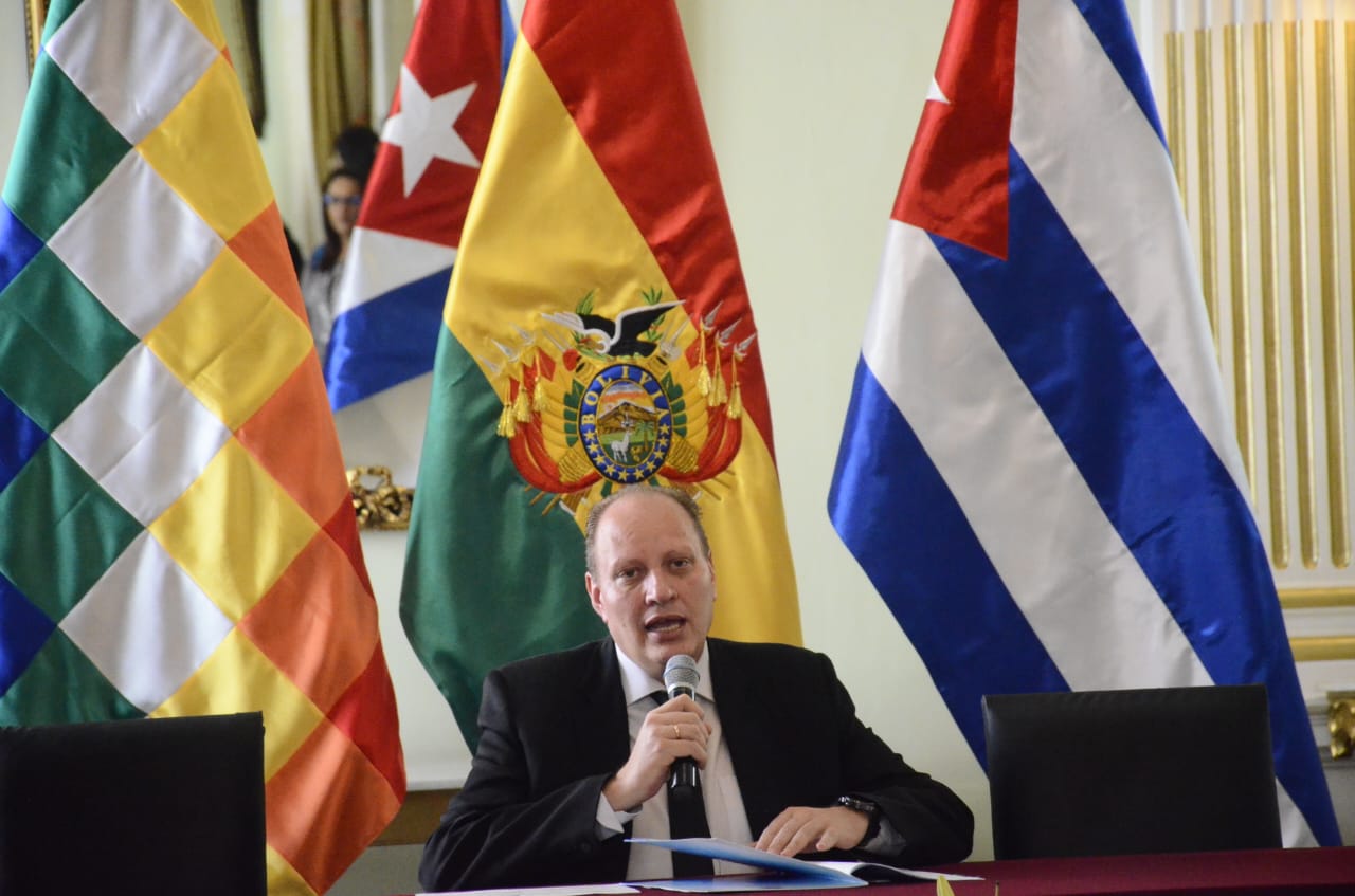 Bolivia apunta a exportar sorgo a China y fibra de algodón a Colombia y Ecuador