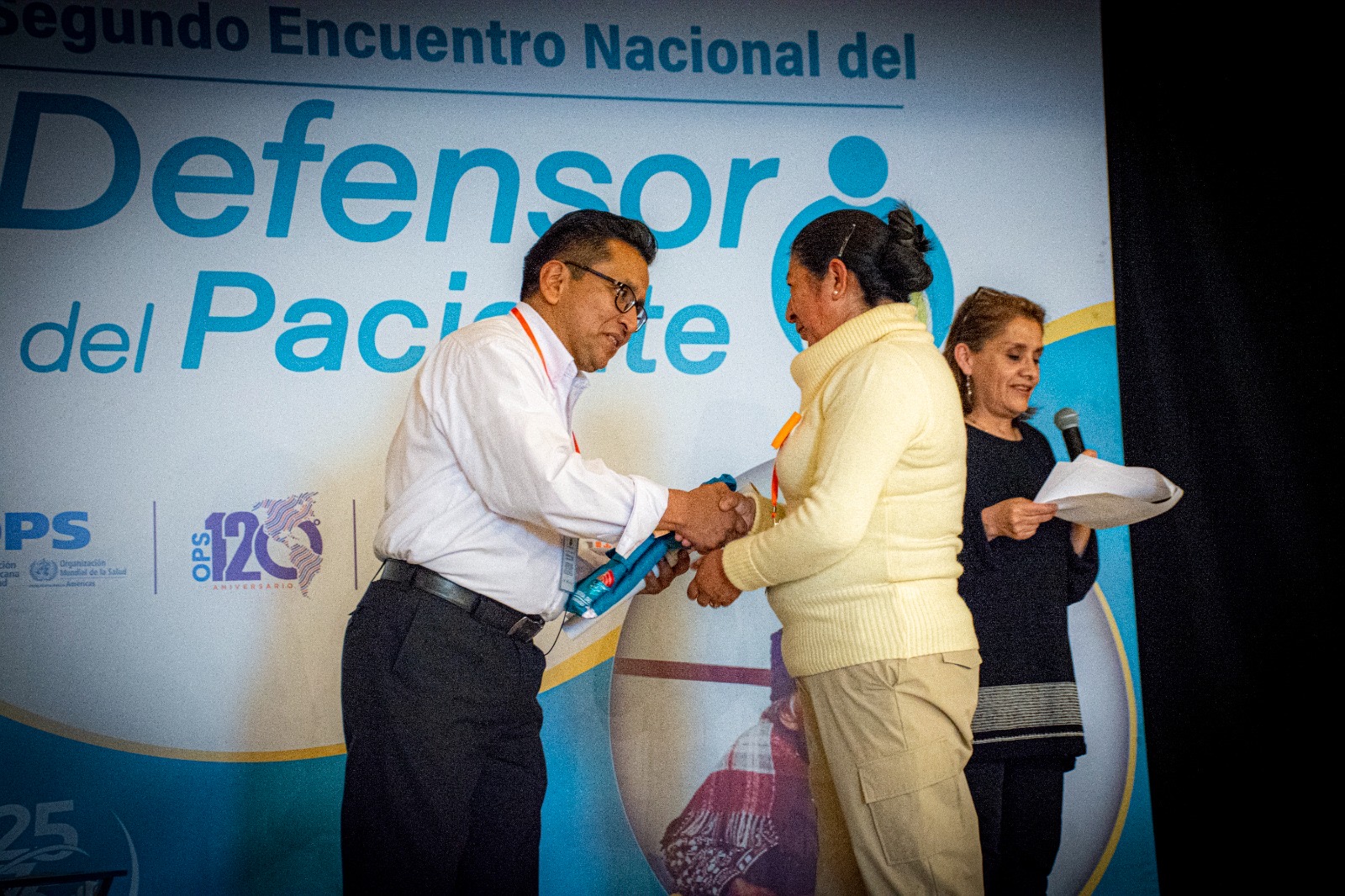 Relanzan proyecto del Defensor del Paciente con un perfil más humano