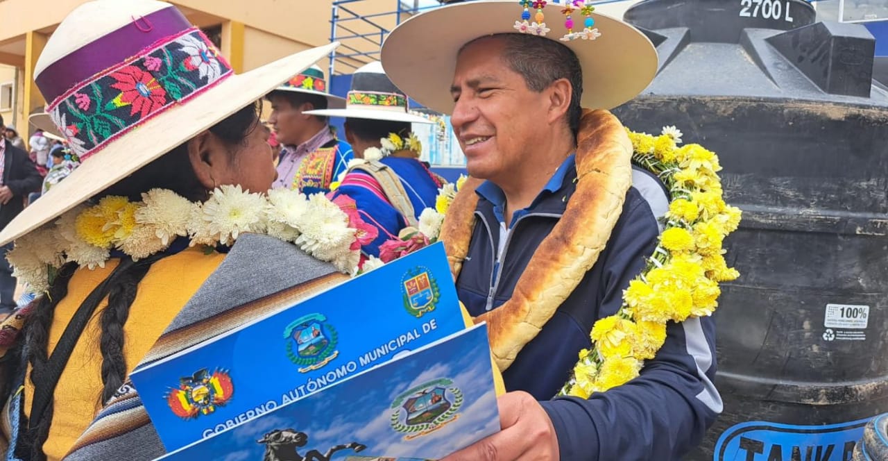 Gobierno dota de insumos a 521 familias damnificadas por la sequía en municipio Bolívar