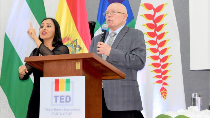 TSE reafirma compromiso con la democracia e invoca a la sociedad a contribuir a su consolidación