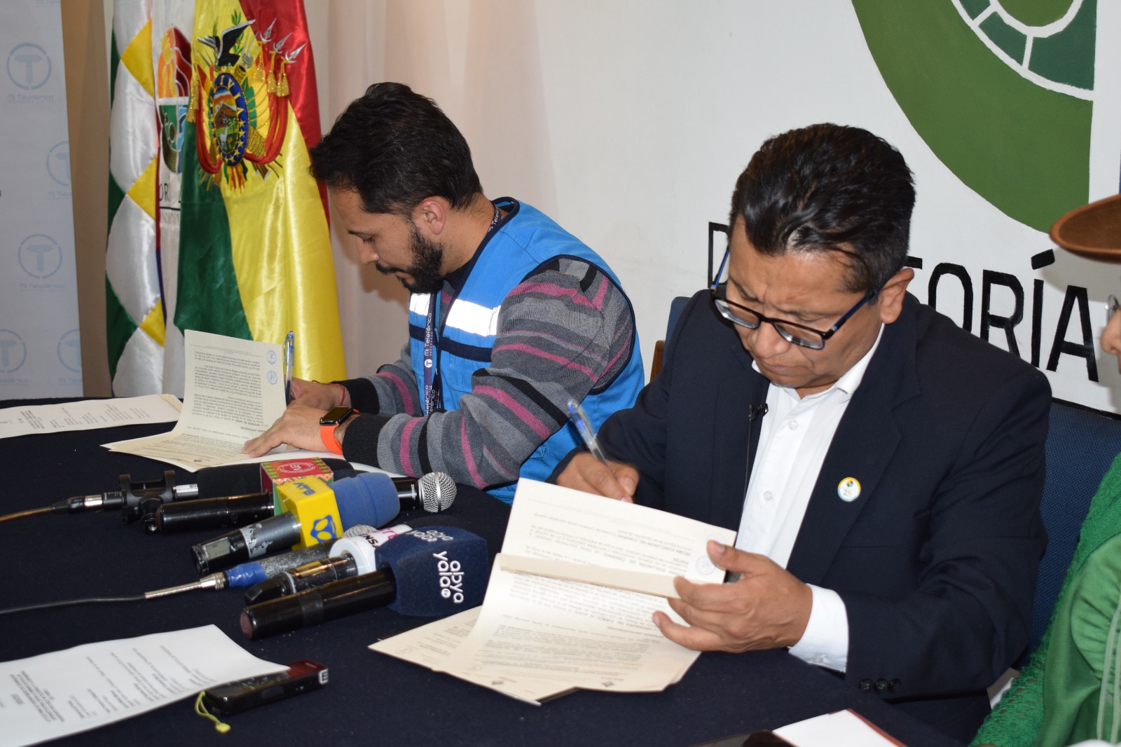 Mi Teleférico y Defensoría acuerdan promover defensa de derechos humanos