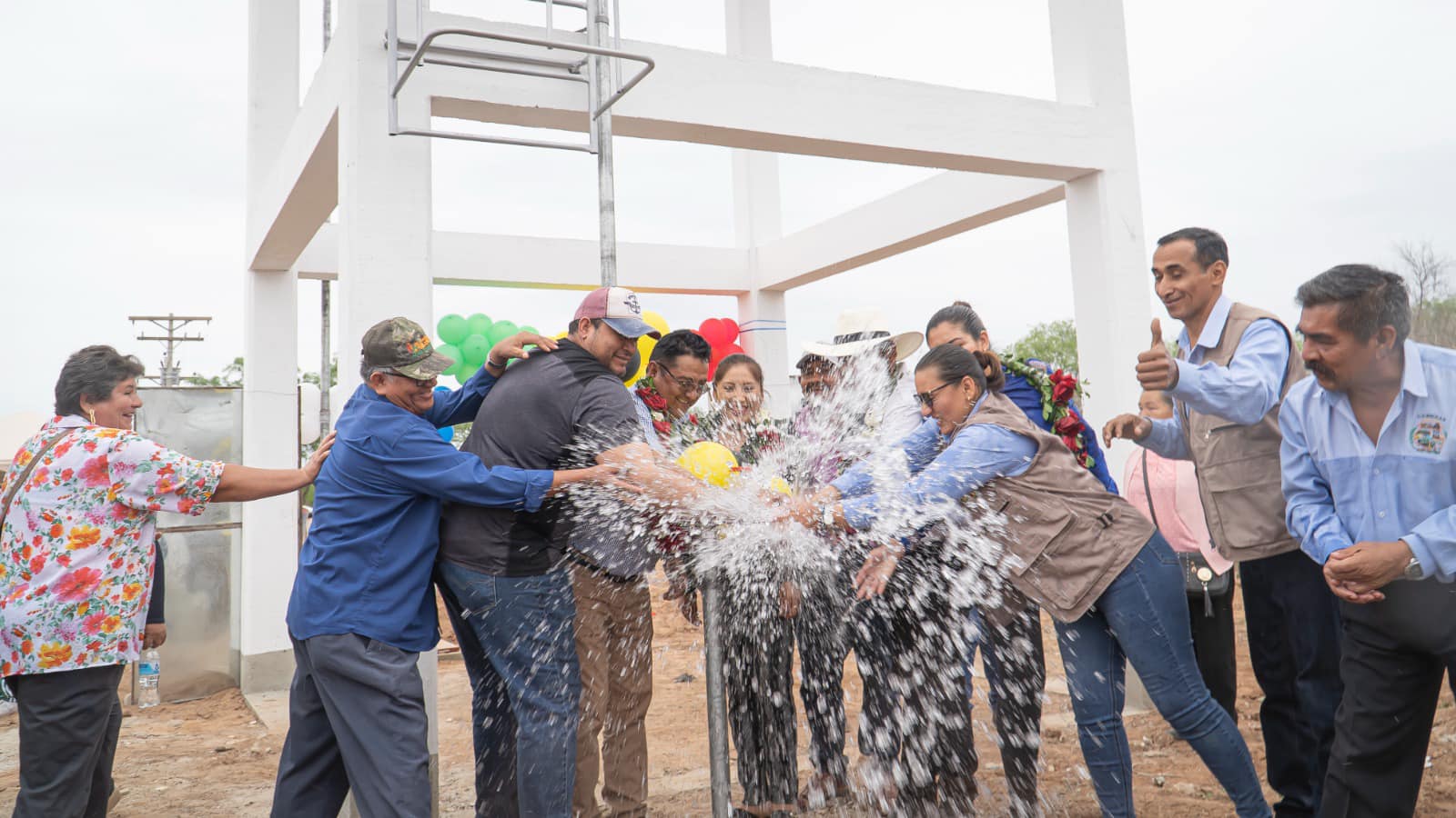 Gobierno entrega seis sistemas de agua que fortalecen producción agrícola de 1.636 familias de Cabezas y Lagunillas