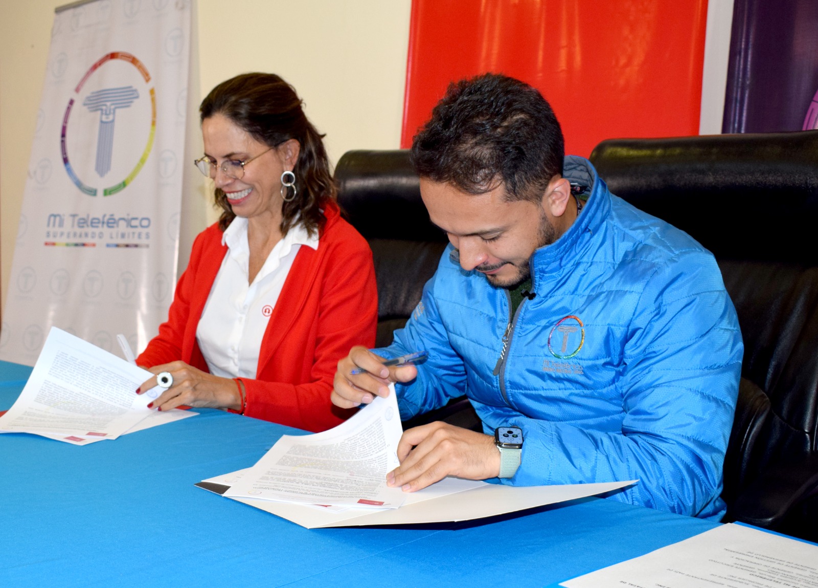 Mi Teleférico y entidad financiera firman convenio para promover apoyo a la salud de las mujeres 