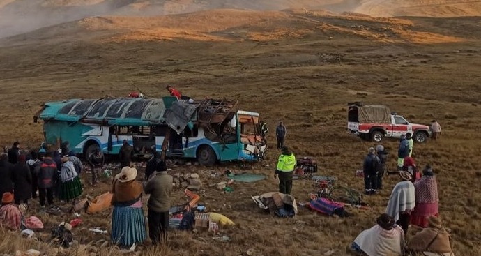 Accidente de tránsito deja seis muertos y 20 heridos en la carretera La Paz – Apolo