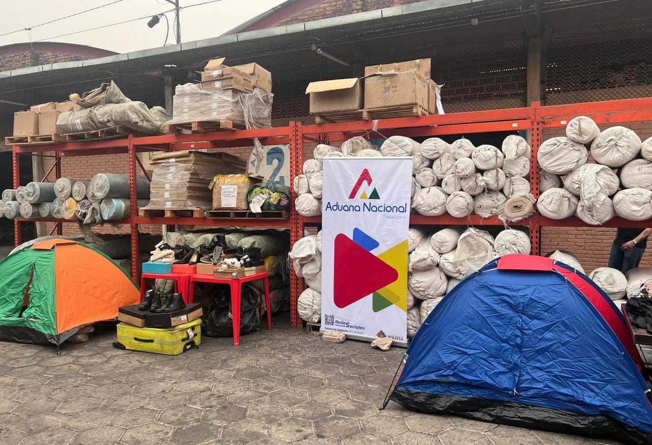 Aduana dispone 16 toneladas de telas y prendas de vestir para la Subasta Electrónica 2023