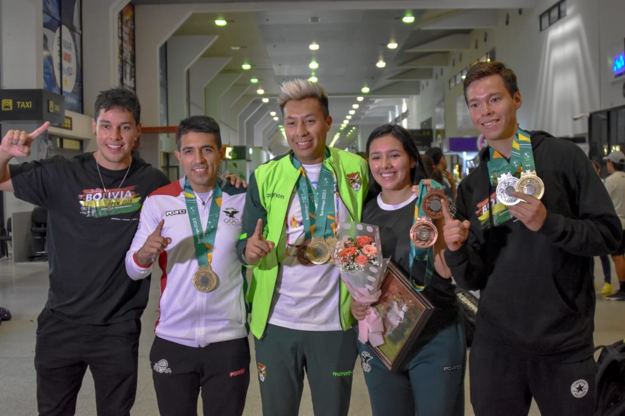 Presidente saluda a medallistas bolivianos de los XIX Juegos Panamericanos 2023 