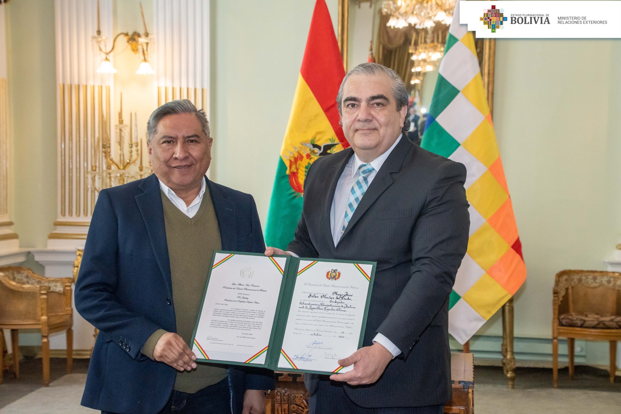 Hugo Siles jura como embajador en China con el mandato de fortalecer la agenda bilateral