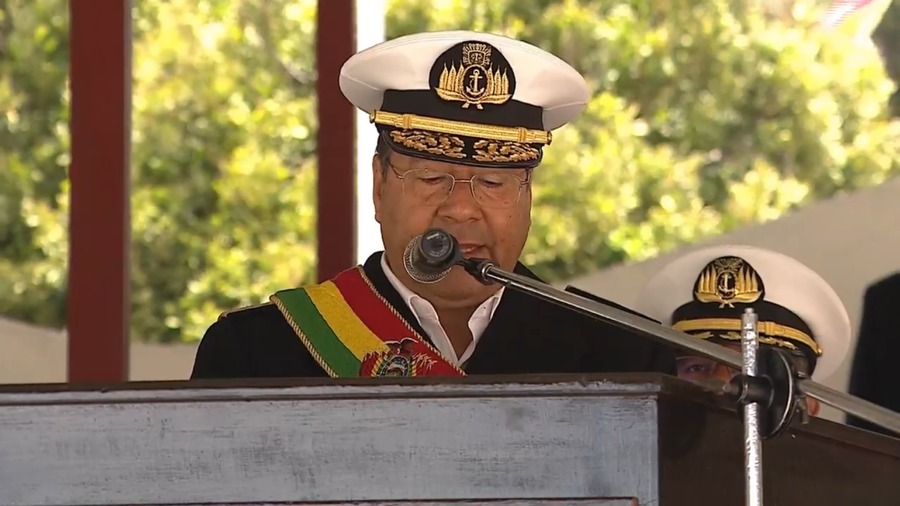 Presidente insta a la Armada a “permanecer en la línea patriótica ante nuevas amenazas” contra la seguridad nacional