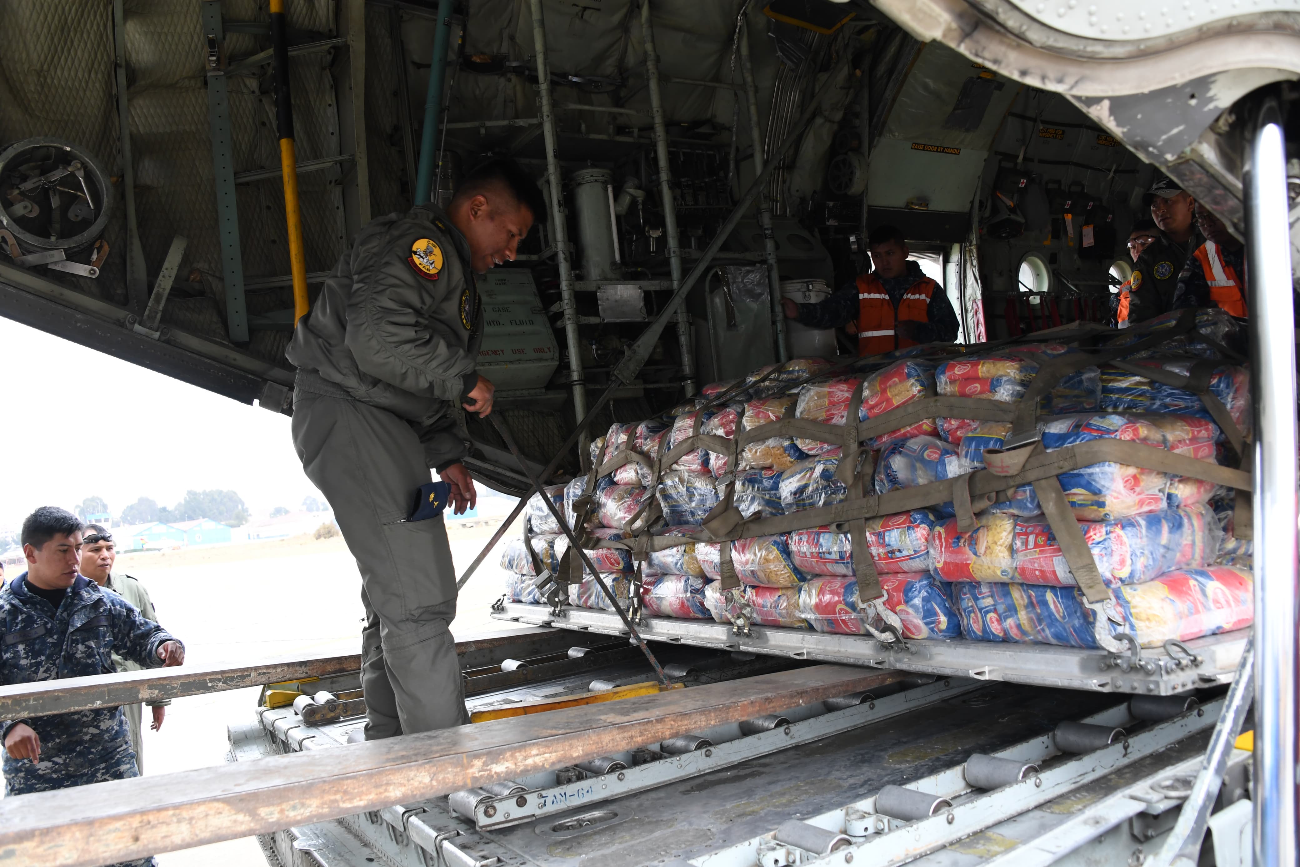 Gobierno envía 46,5 toneladas de ayuda humanitaria a familias afectadas por los incendios en La Paz y Beni