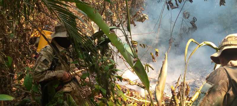 Controlan incendio que amenazaba ingenio azucarero en San Buenaventura 