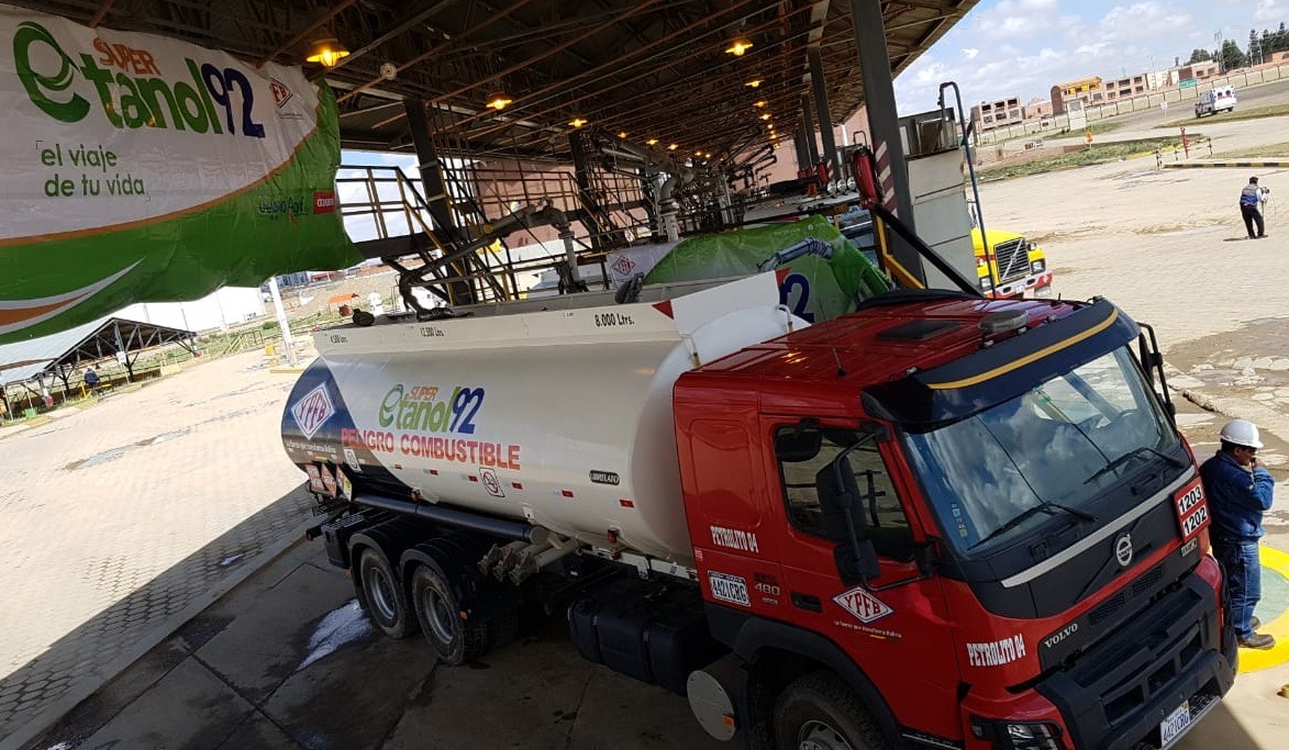 Hidrocarburos convoca a ingenios y cañeros a reunión para definir precio y volumen del etanol