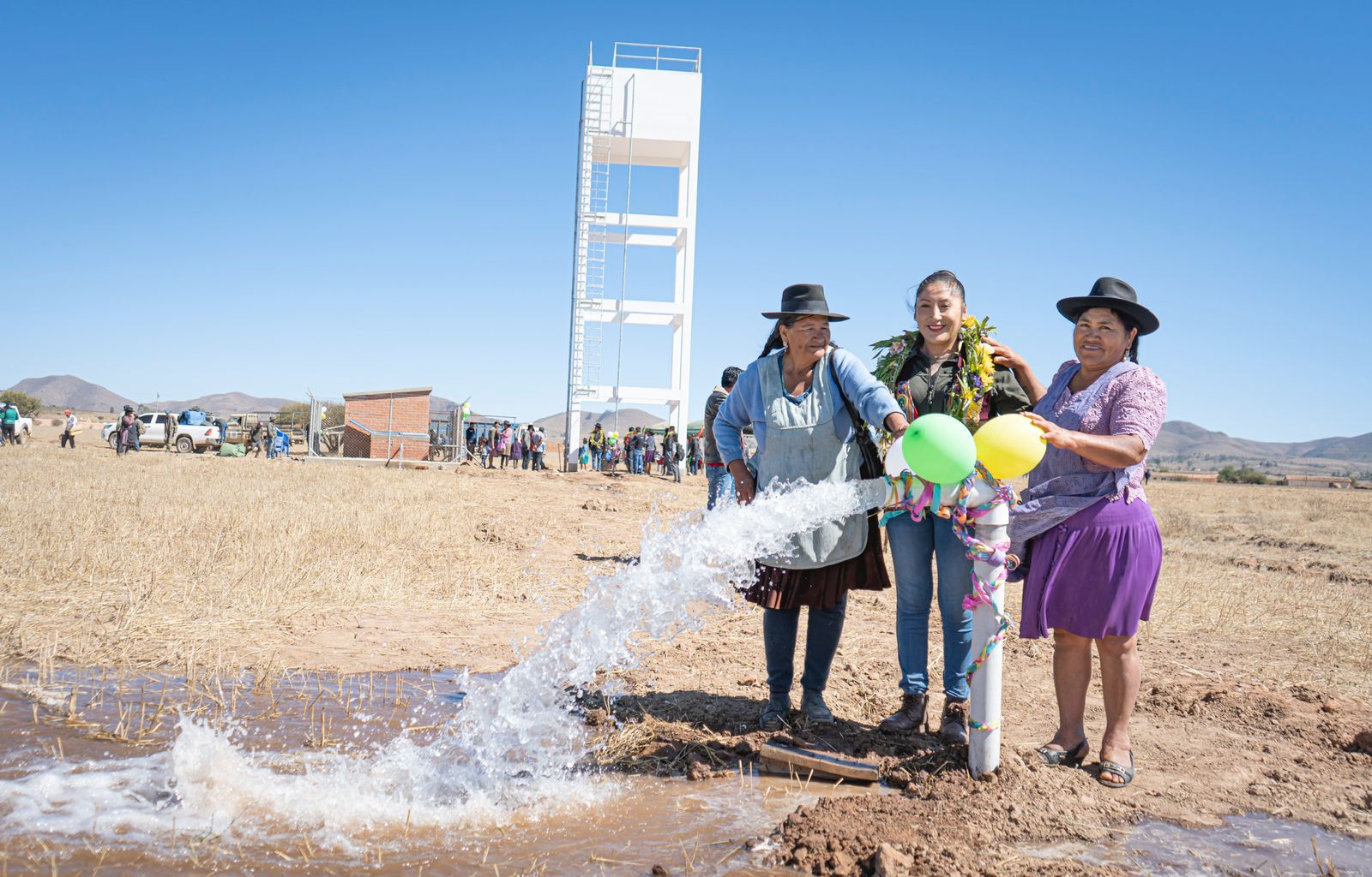 Gobierno ejecutó 3.353 proyectos de agua potable y alcantarillado con más de Bs 5.200 millones desde 2020