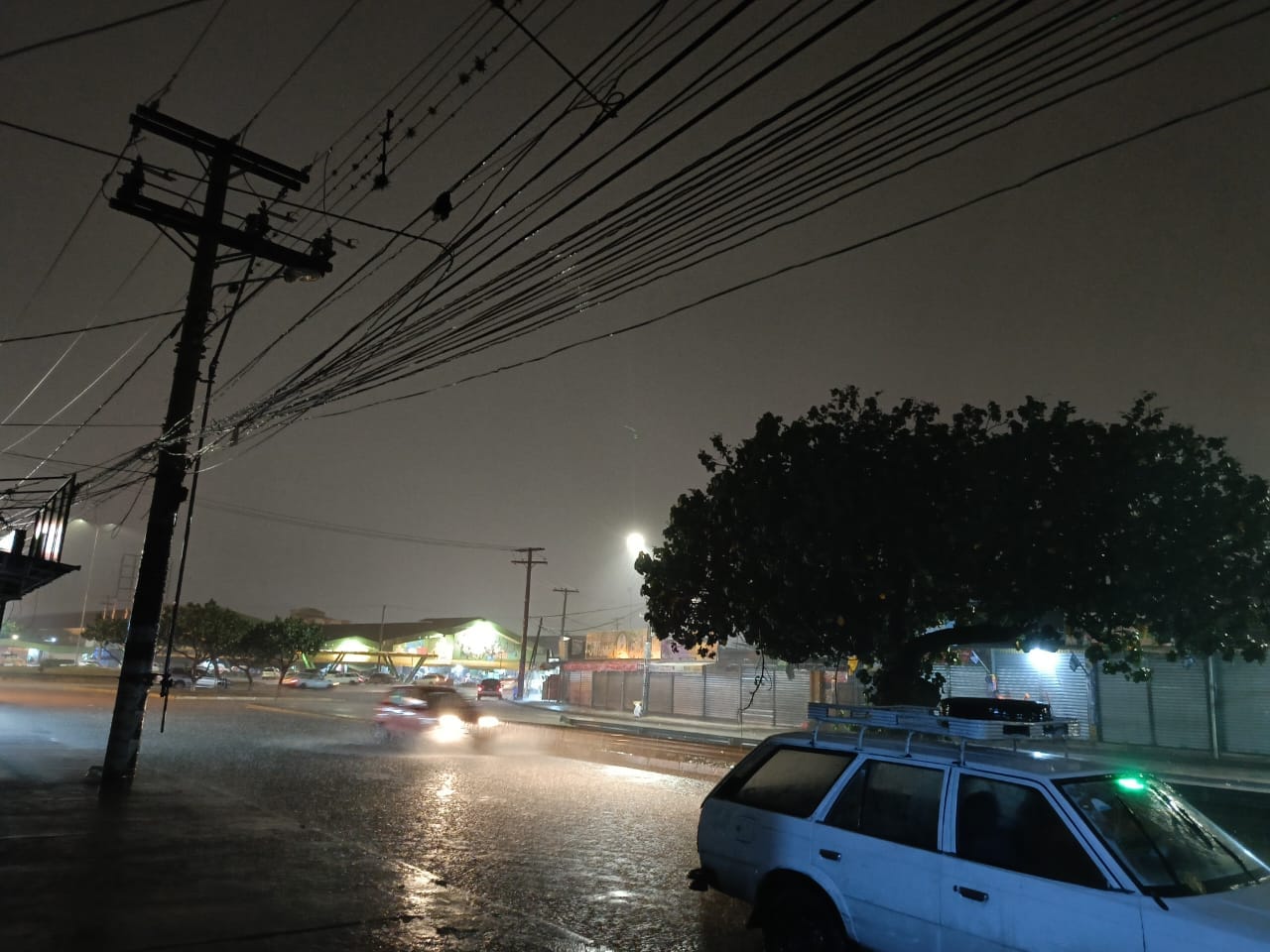Realizan con éxito estimulación de nubes en Santa Cruz