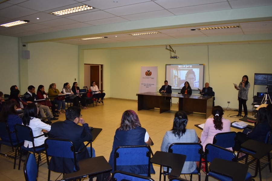 Fiscales y médicos del IDIF se especializan en el uso del “Maletín de Investigación” en la escena del crimen 