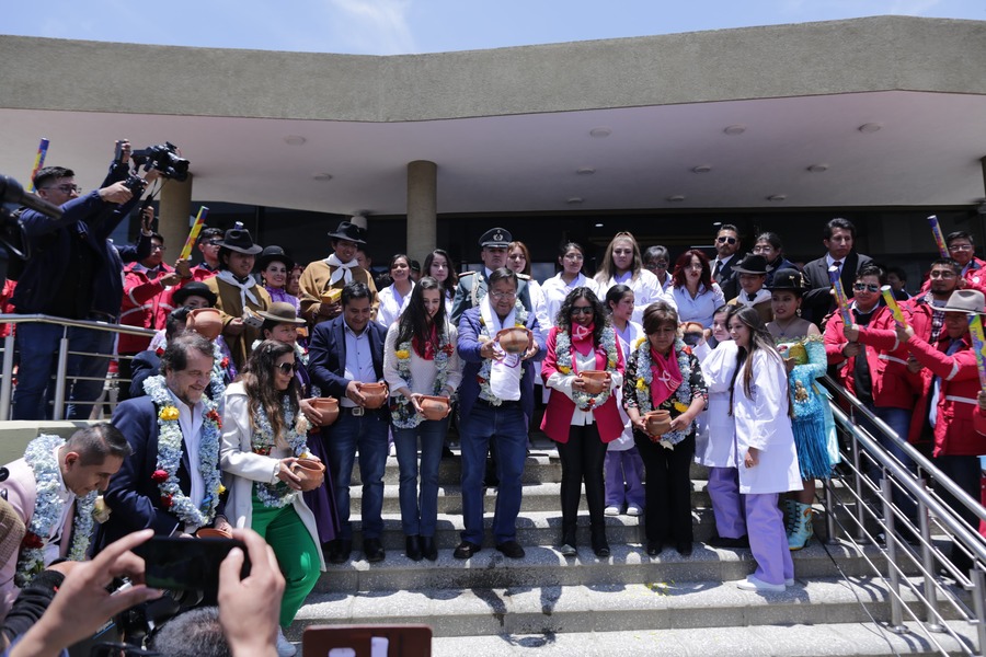 Inauguran Centro de Medicina Nuclear y Radioterapia en La Paz, el tercero de Bolivia