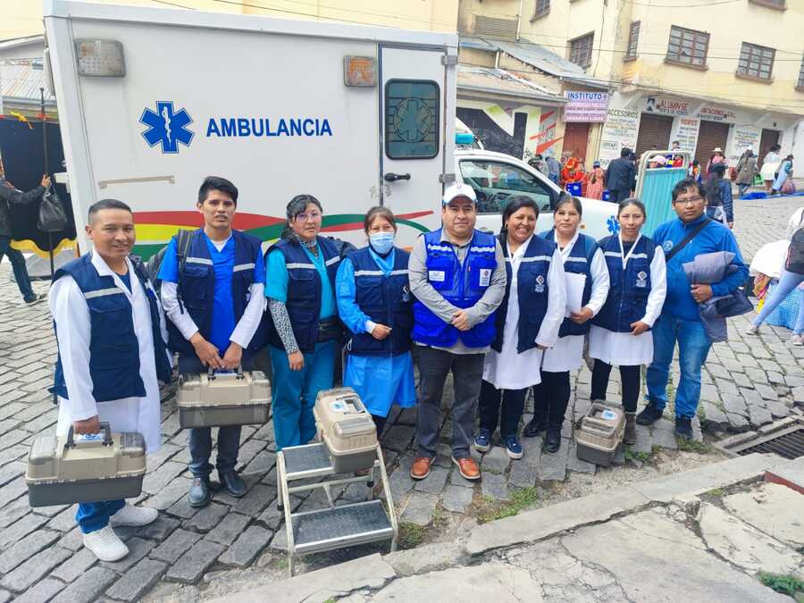Brigadas de Salud atienden a danzarines del Gran Poder 2024 y de las Olimpiadas del Adulto Mayor