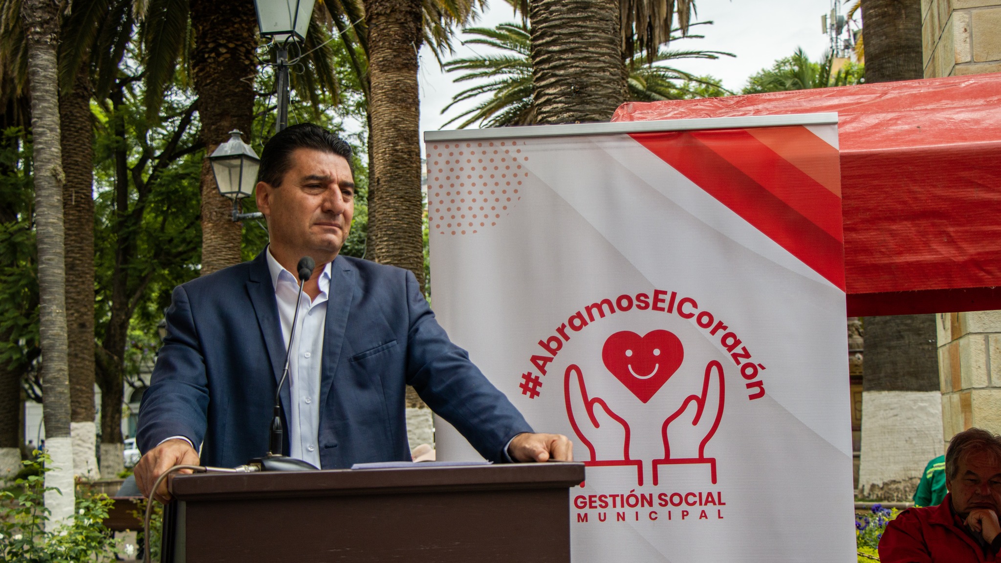 Alcalde de Tarija se enrola como censista voluntario y ofrece dos días de vacación a funcionarios ediles que se sumen