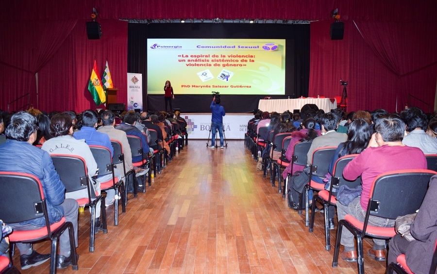 Conversatorio sobre prevención de la violencia reunió a cerca de 20.000 maestros