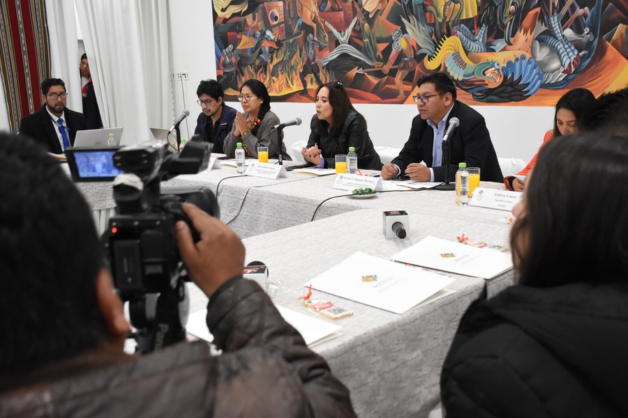 Activan la línea “Bolivia Transparente” para denunciar hechos de corrupción en embajadas o consulados