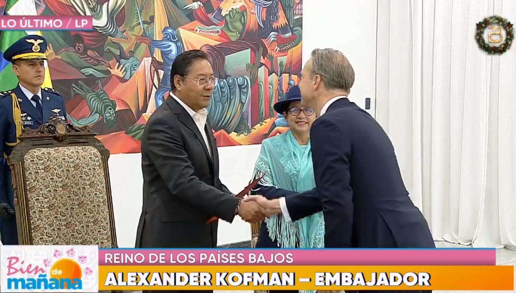 Presidente Luis Arce recibe cartas credenciales de 10 embajadores