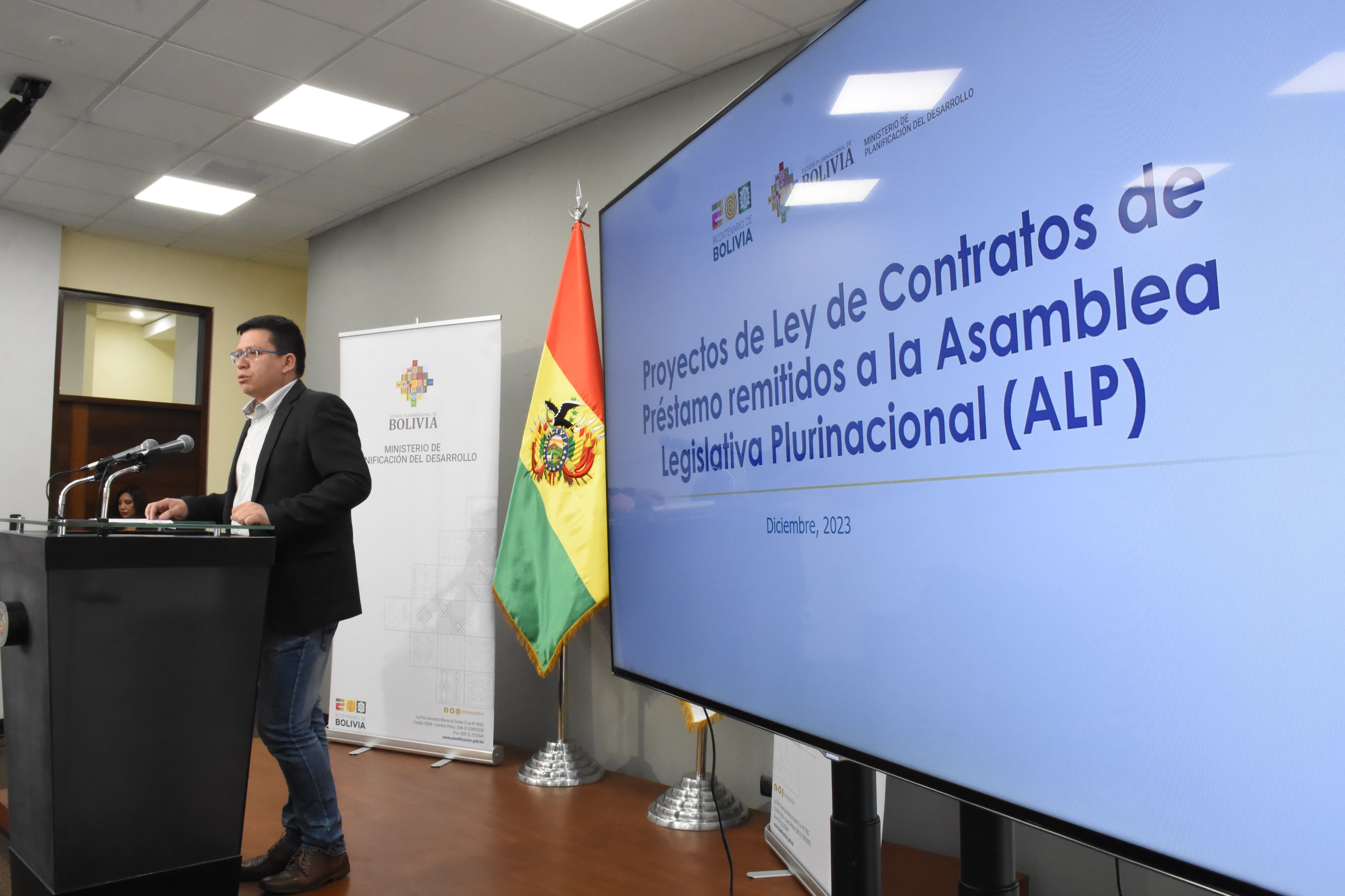 Ejecutivo envía al Legislativo proyectos de ley para electrificación rural y la vía Faja Norte – Yapacaní