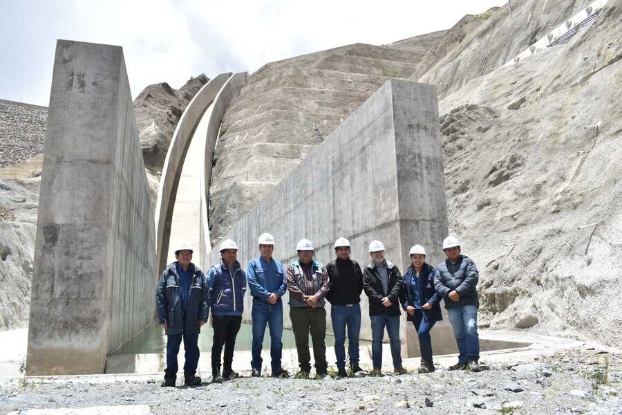 Misión del BID visita Misicuni para un balance hídrico y con miras a ejecutar nuevos proyectos