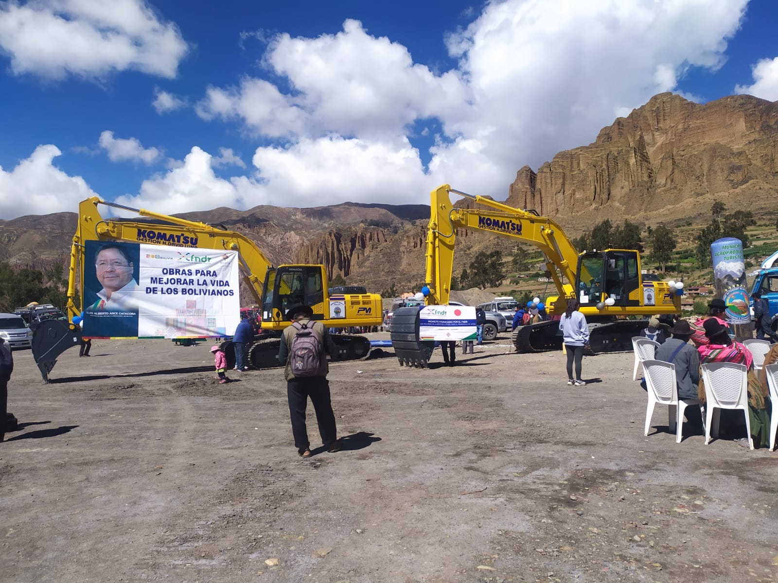 La entrega de equipo en Palca. Foto: FNDR.