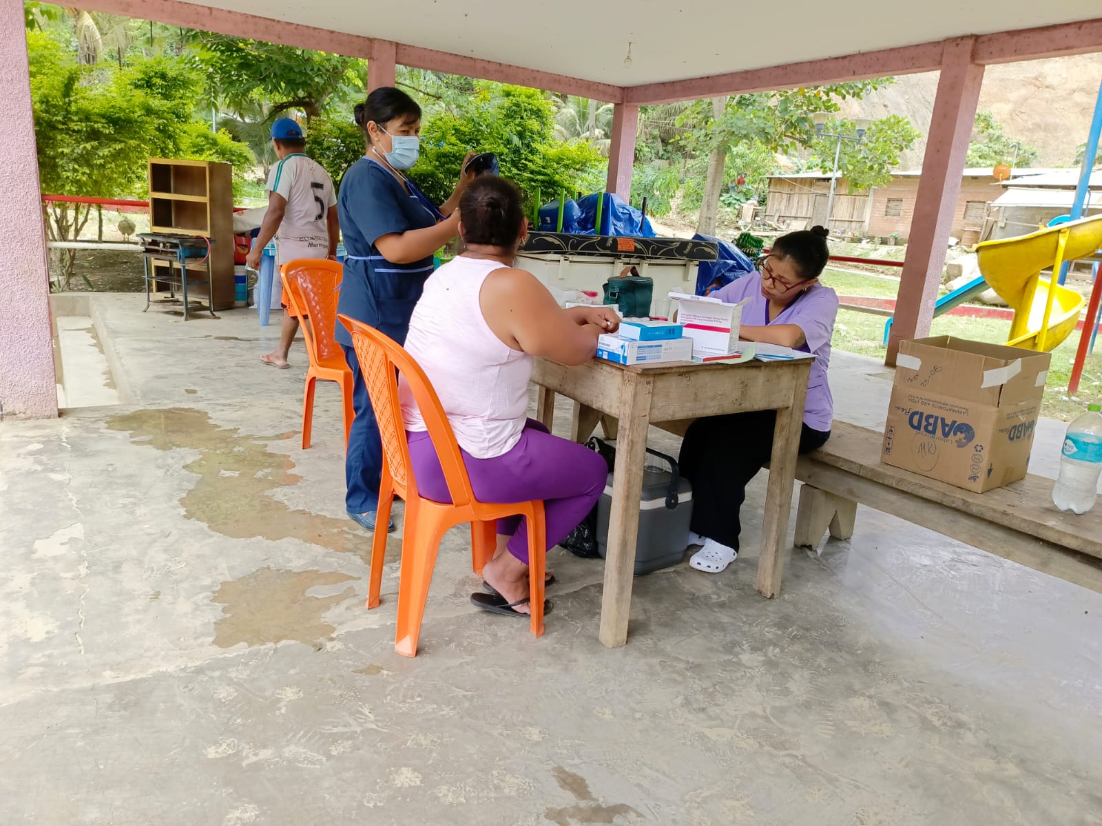 El Ministerio de Salud envió brigadas médicas para la atención de damnificados por desastres naturales. Foto: MinSalud.
