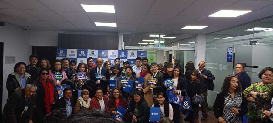 Nacional Seguros entrega pólizas a más de 350 periodistas 