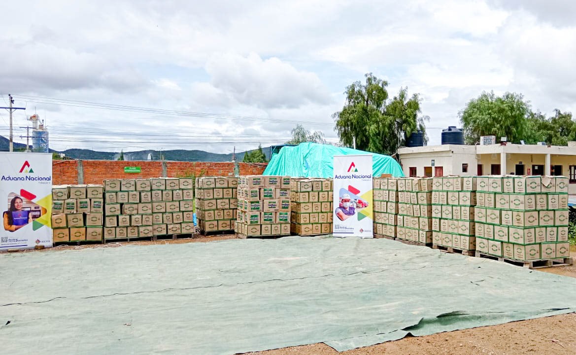 Comisan 7,8 toneladas de fertilizantes y aceites de contrabando en Tarija 