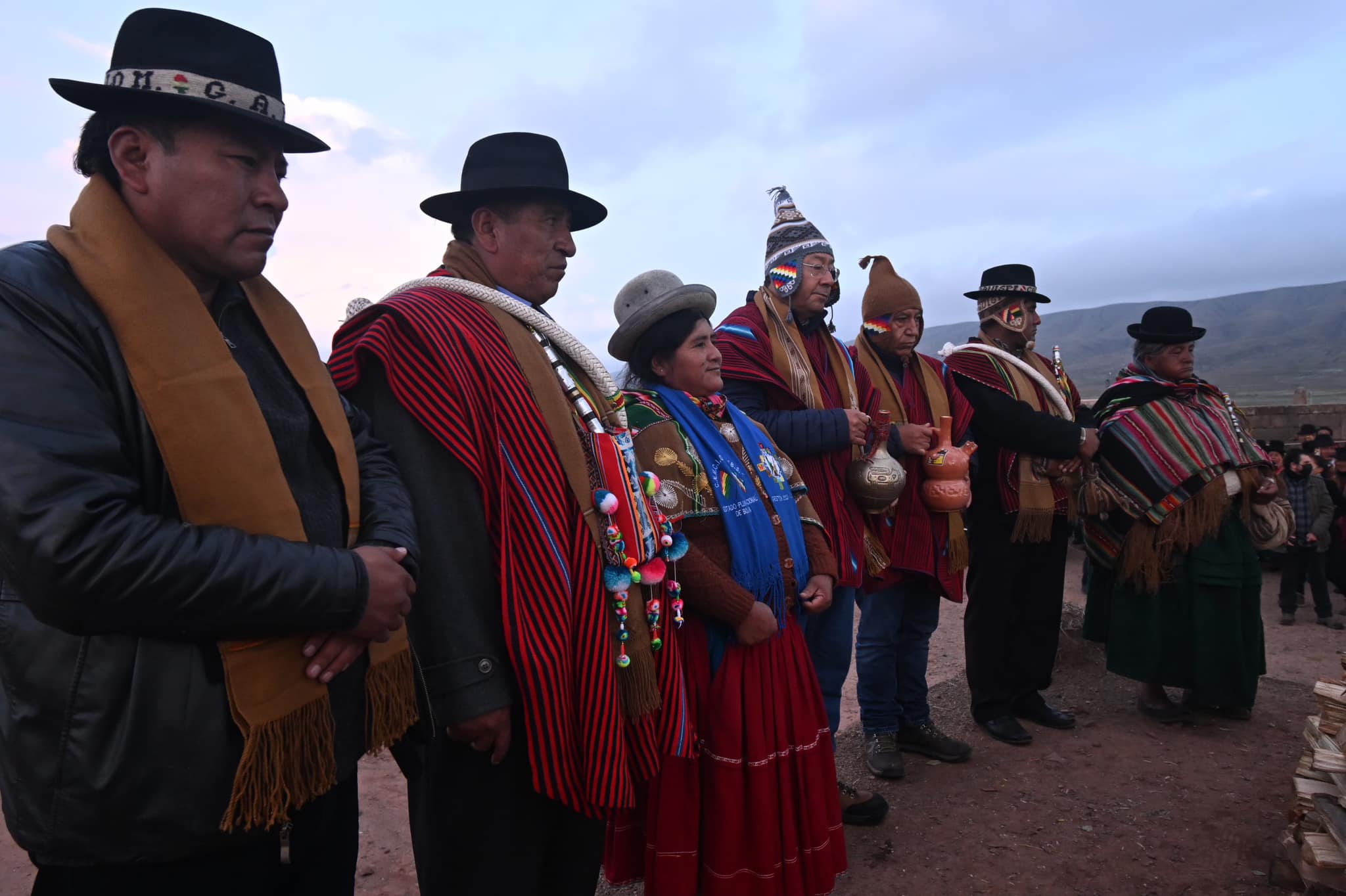 En Tiahuanacu Arce y Choquehuanca presentan el “Informe del Vivir Bien” del Estado Plurinacional